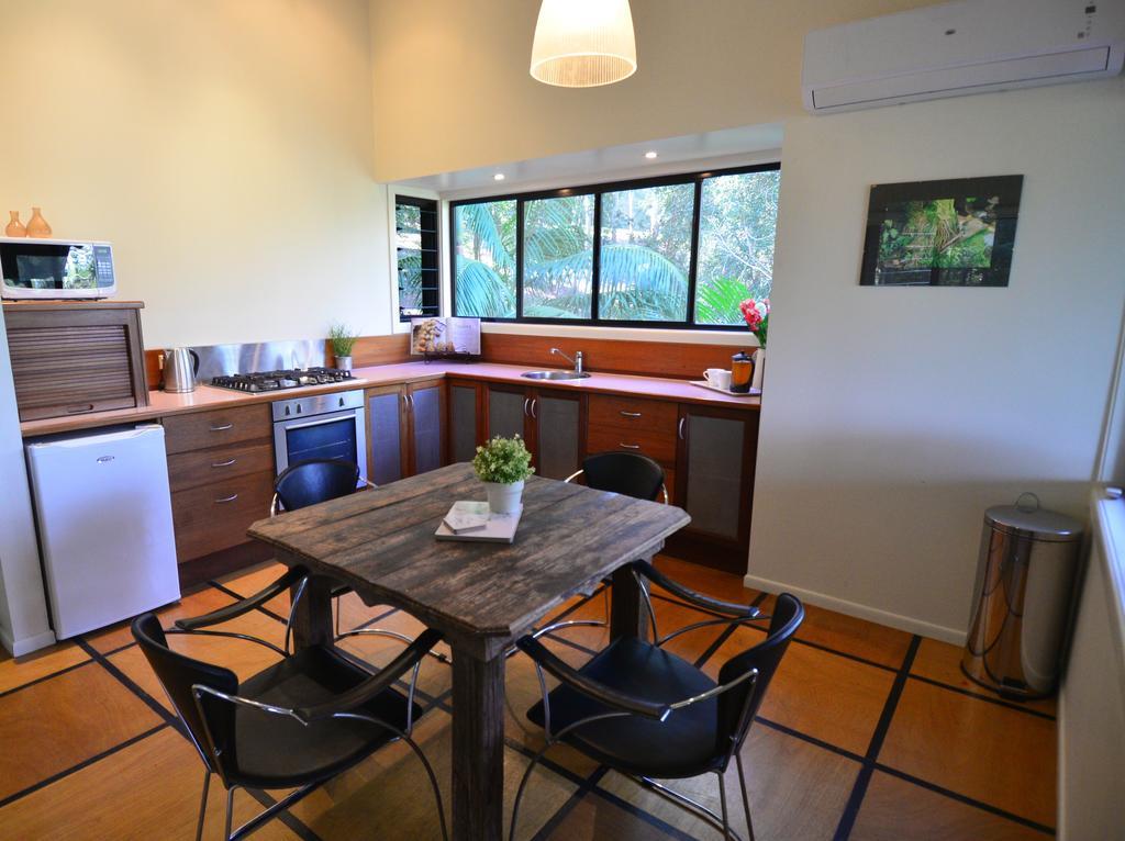 Ecoasis Villa Uki Bagian luar foto